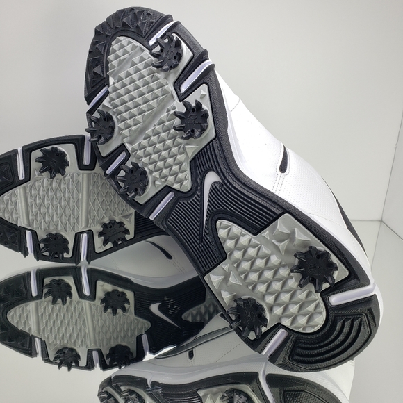 NEW- Nike Air Max golf shoes.
SYNTHETIC LEATHER - Picture 4 of 6